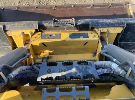 Image of John Deere 333G equipment image 3