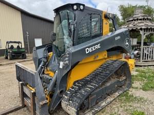 2022 John Deere 333G Image