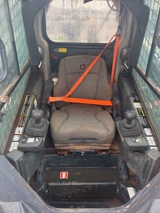 Image of John Deere 333G equipment image 1