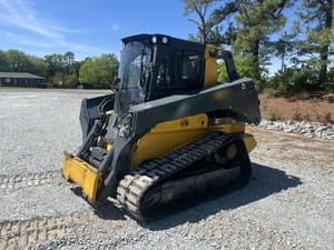 2022 John Deere 333G Image