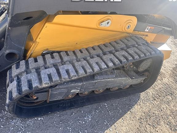 Image of John Deere 333G equipment image 4