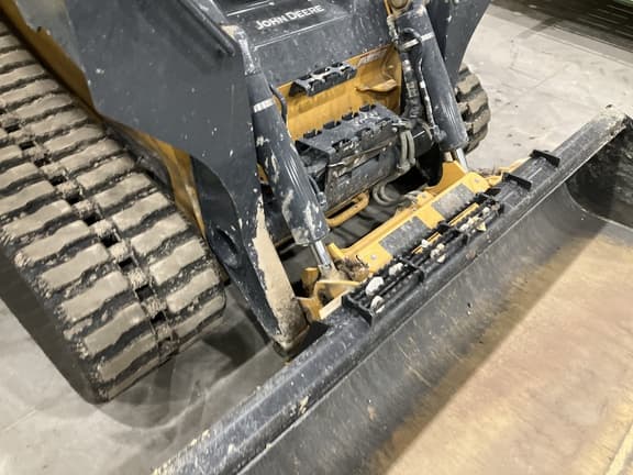 Image of John Deere 333G equipment image 4