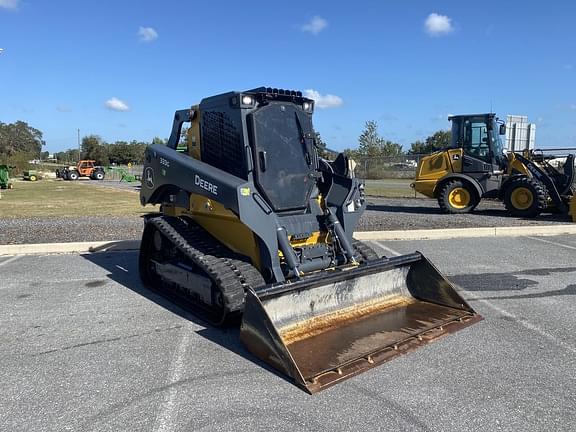 Image of John Deere 333G Primary image