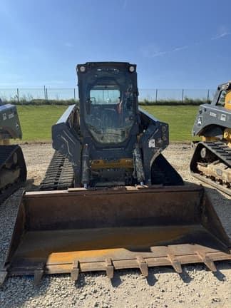 Image of John Deere 333G equipment image 4