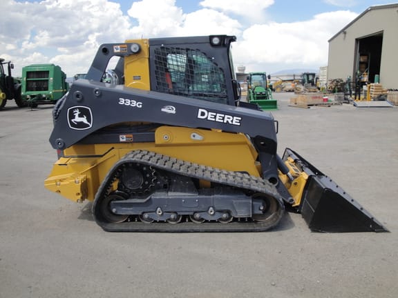 Main image John Deere 333G