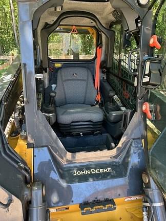 Image of John Deere 333G equipment image 2