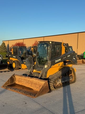 Main image John Deere 333G