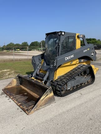 Main image John Deere 333G