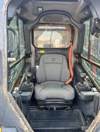 Image of John Deere 333G equipment image 2