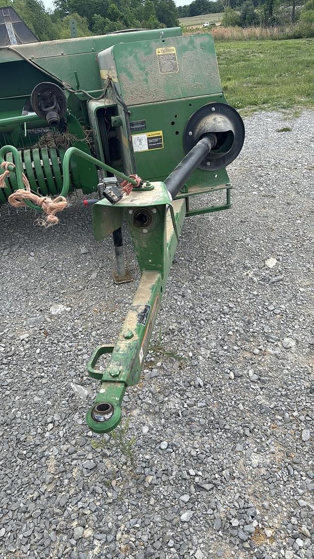Image of John Deere 338 equipment image 3