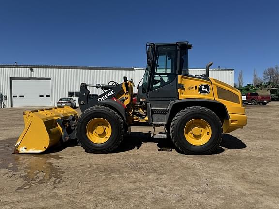 Image of John Deere 344L equipment image 2