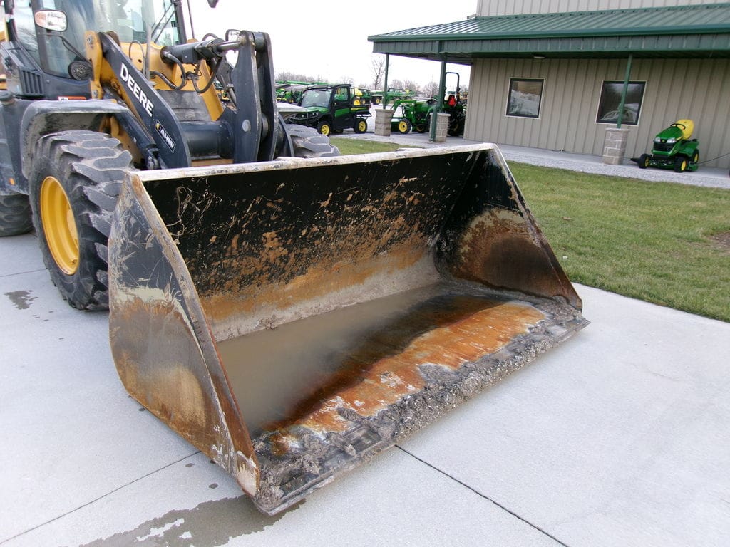 2022 John Deere 344L Equipment Image0