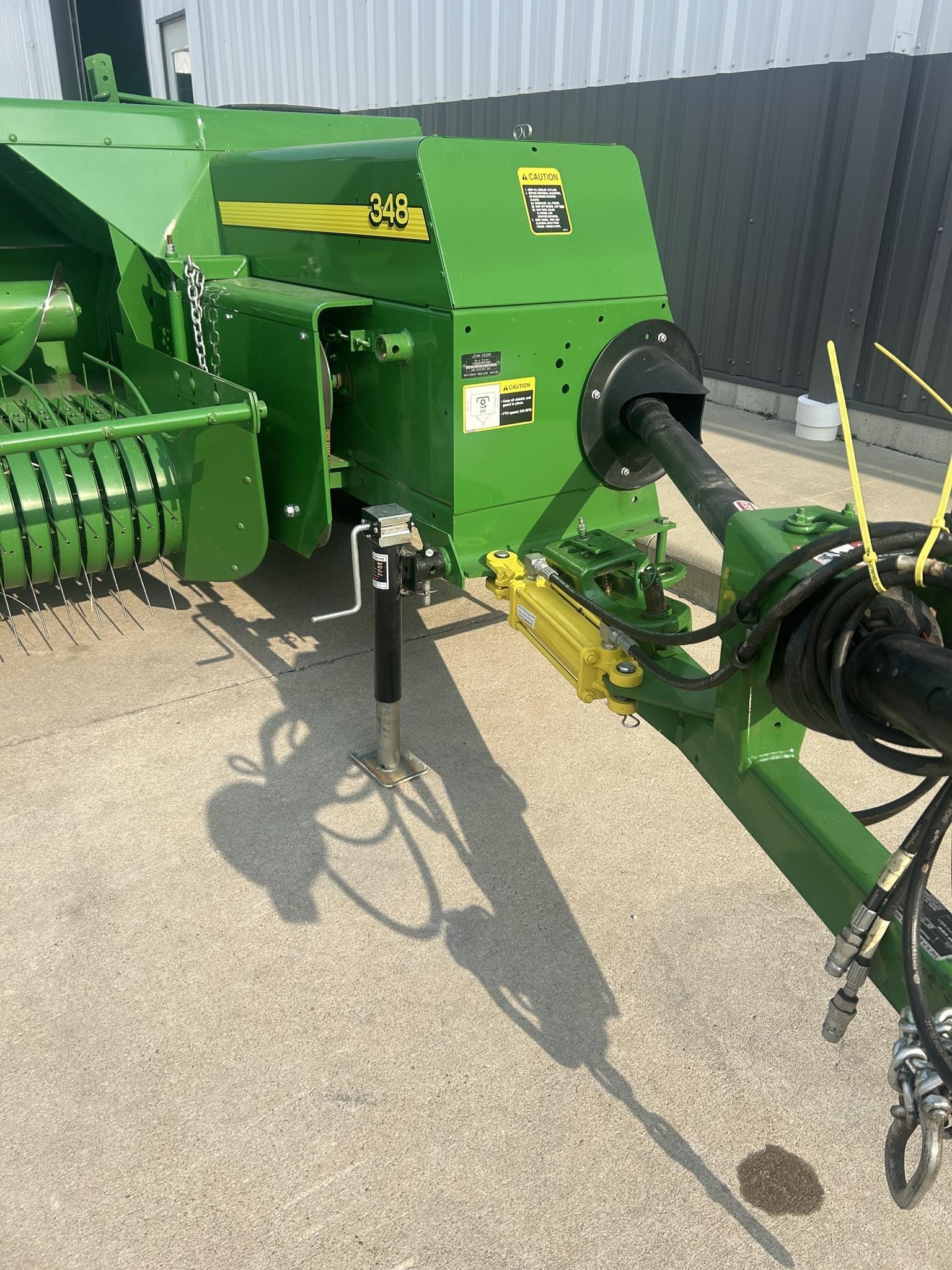 Main image John Deere 348