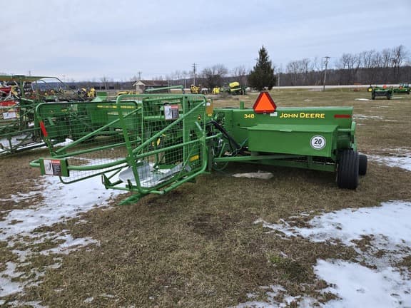 Image of John Deere 348 equipment image 3
