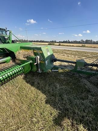 Image of John Deere 348 equipment image 3