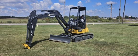 2022 John Deere 35G Equipment Image0