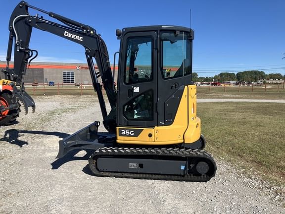 2022 John Deere 35G Equipment Image0