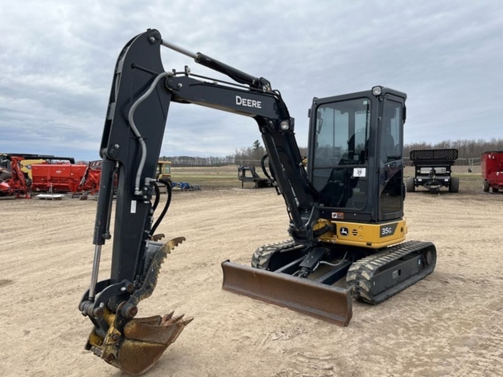 2022 John Deere 35G Equipment Image0