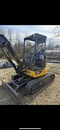 2022 John Deere 35G Equipment Image0