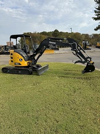 Image of John Deere 35G equipment image 3