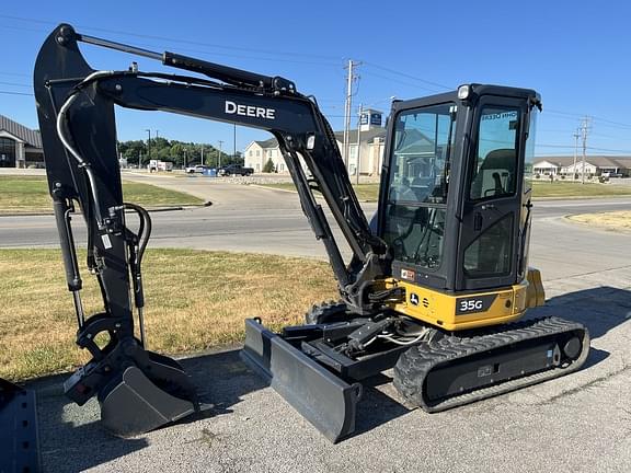 Image of John Deere 35G equipment image 4