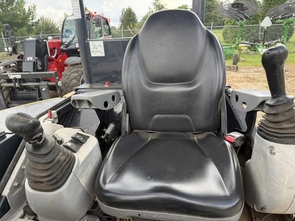 Image of John Deere 35G equipment image 4