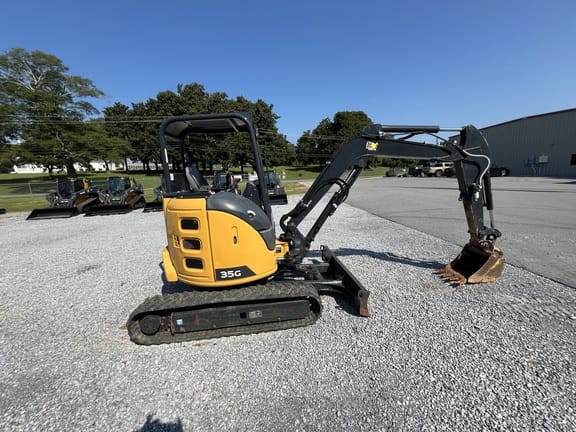 2022 John Deere 35G Equipment Image0