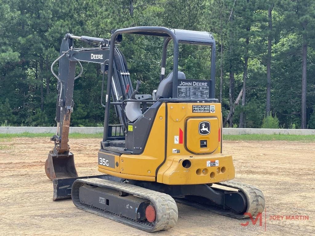 2022 John Deere 35G Equipment Image0