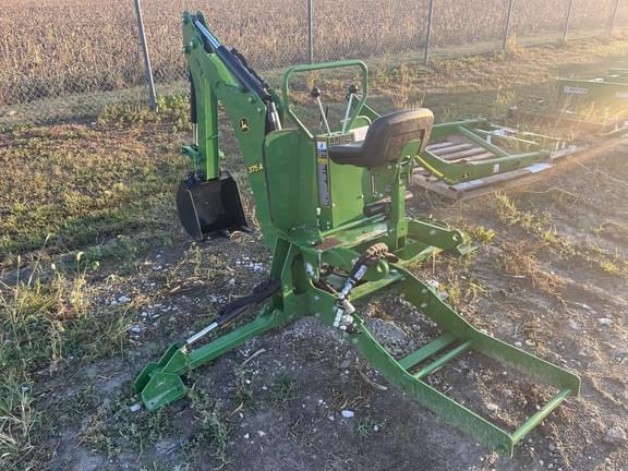 Image of John Deere 375A equipment image 1