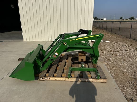 Image of John Deere 400E equipment image 1