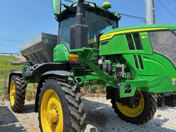 2022 John Deere 400R Equipment Image0