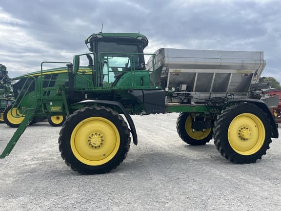 Image of John Deere 400R equipment image 1