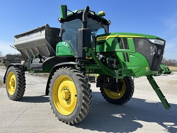 Image of John Deere 400R equipment image 3
