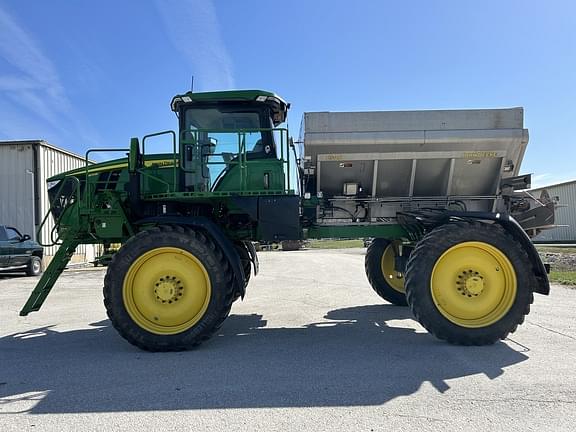 Image of John Deere 400R equipment image 1