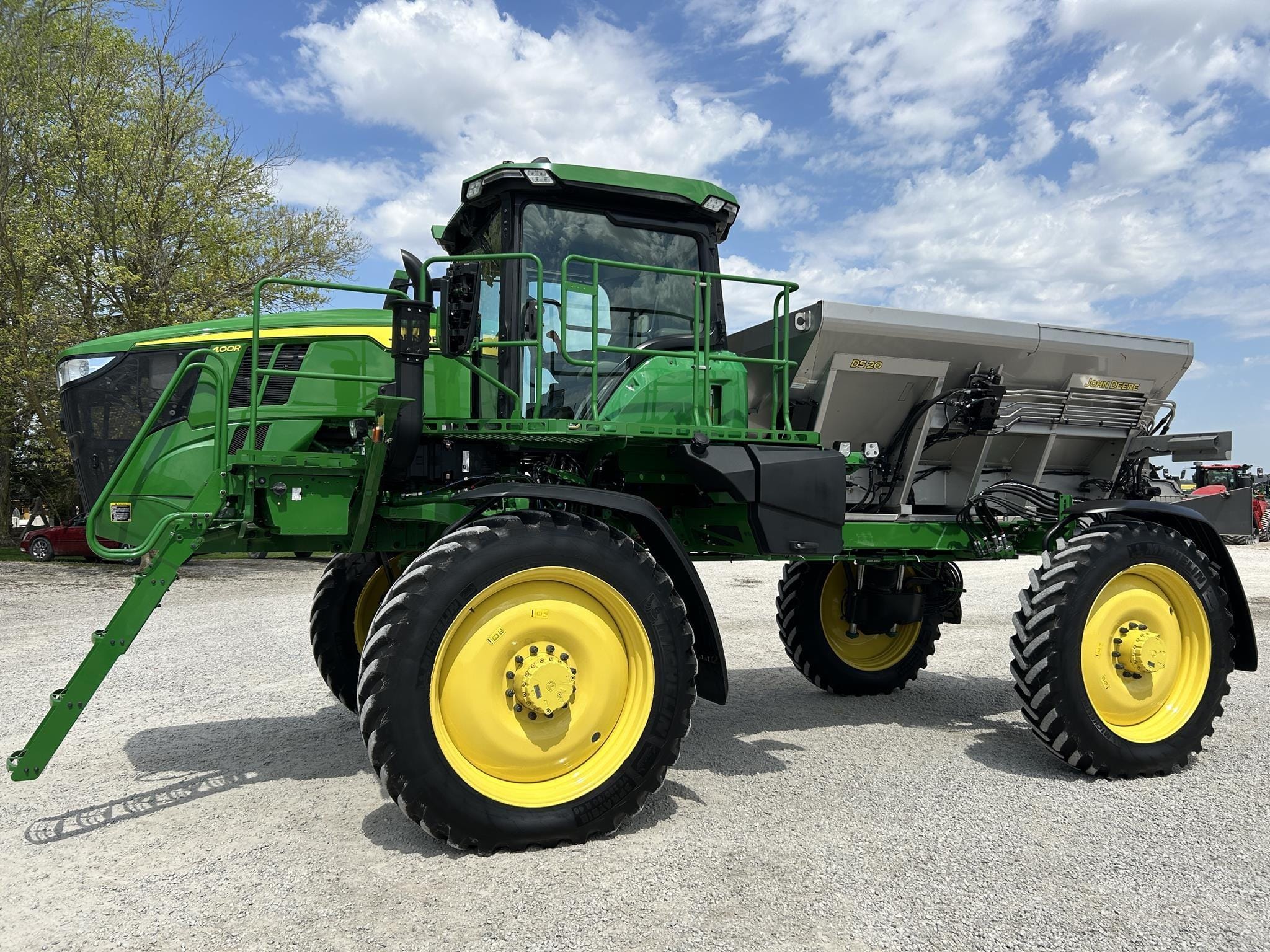 2022 John Deere 400R Equipment Image0