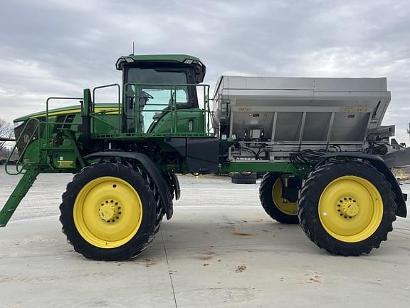 Image of John Deere 400R equipment image 2