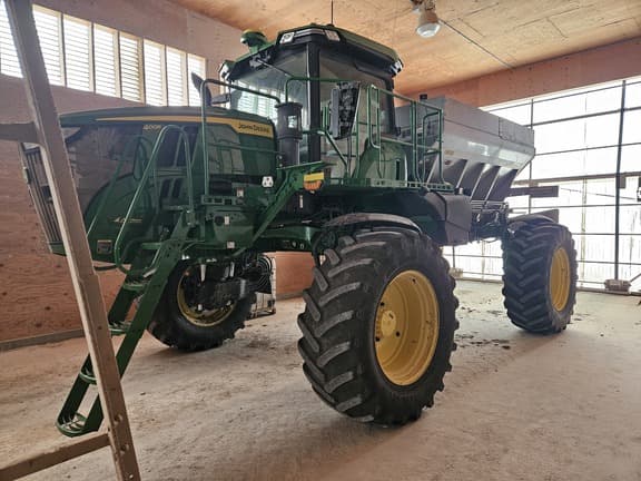 Image of John Deere 400R Primary image