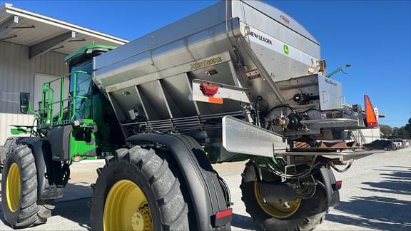 Image of John Deere 400R equipment image 4