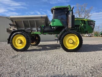 Image of John Deere 400R equipment image 2