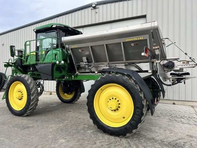 Image of John Deere 400R equipment image 4