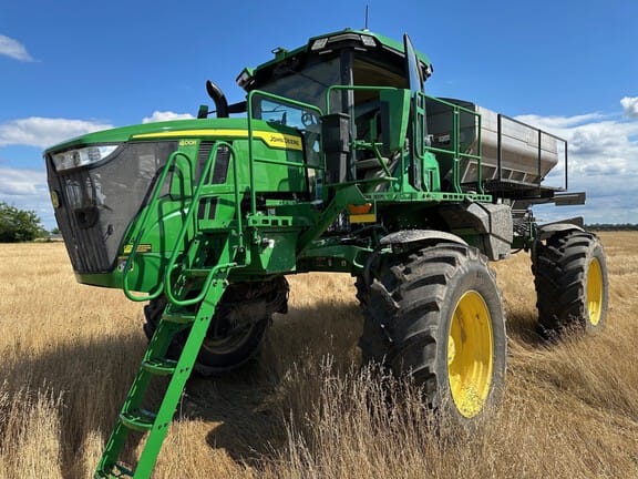 Main image John Deere 400R