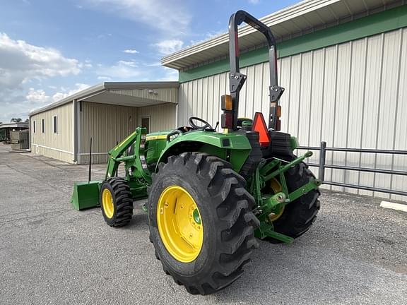 Image of John Deere 4044M equipment image 3