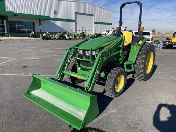 Main image John Deere 4044M