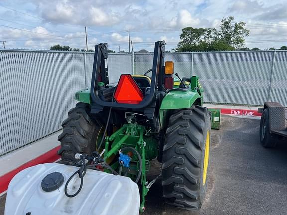 Image of John Deere 4044M equipment image 4