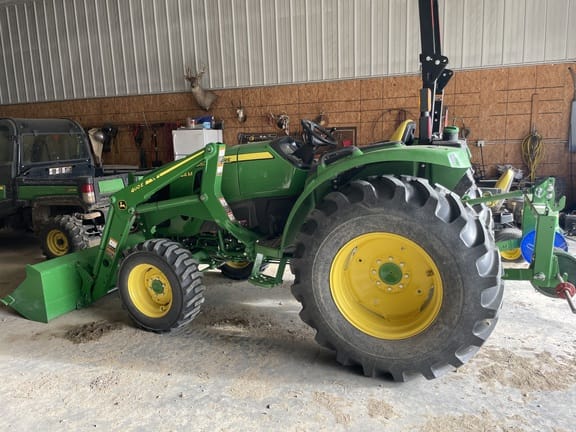 2022 John Deere 4044M Equipment Image0