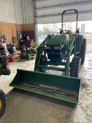 Image of John Deere 4044M equipment image 2