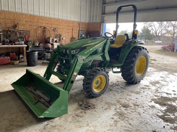 Image of John Deere 4044M equipment image 3