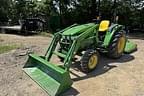 Image of John Deere 4044M equipment image 4