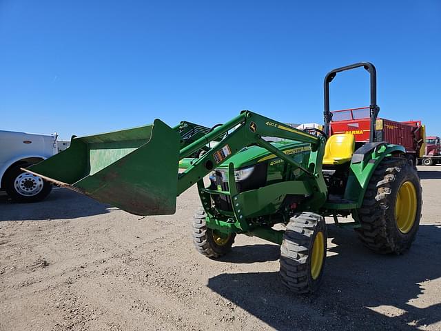 Image of John Deere 4044M equipment image 3