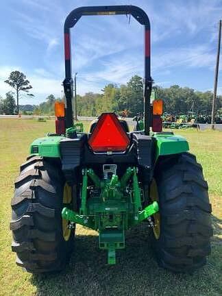 Image of John Deere 4044M equipment image 3